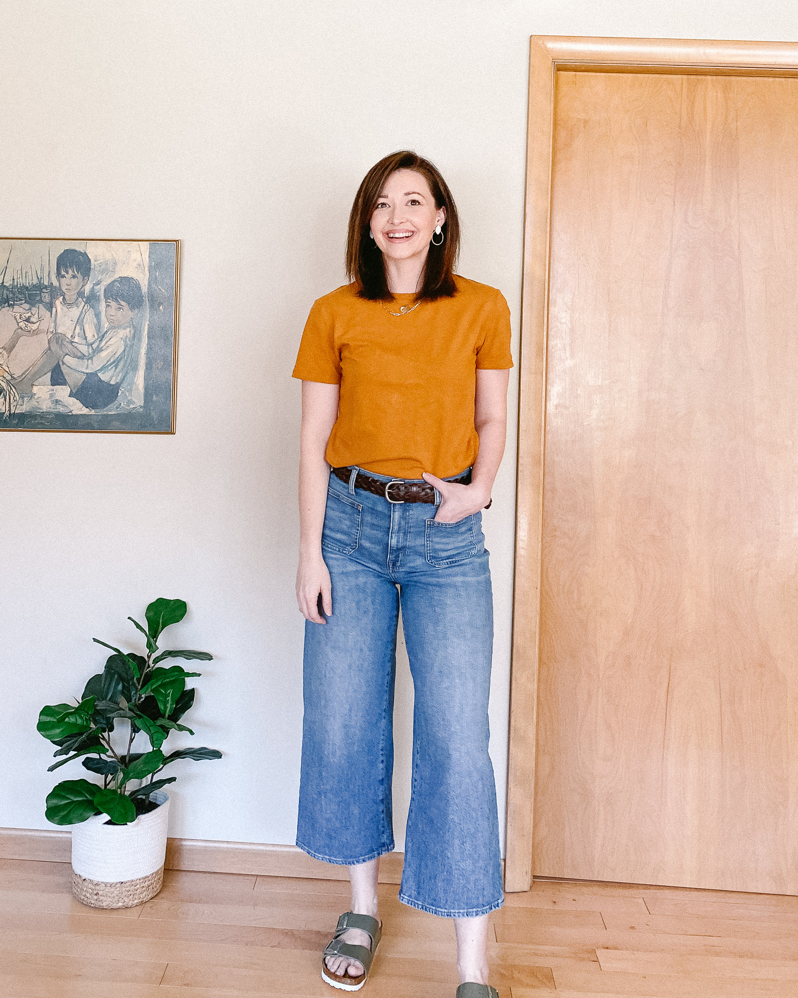 how to style a basic tee