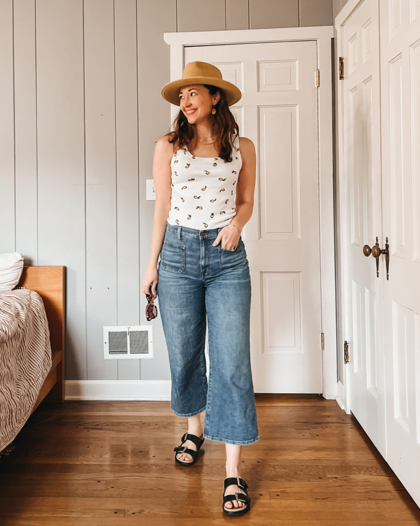 summer capsule wardrobe mom outfit